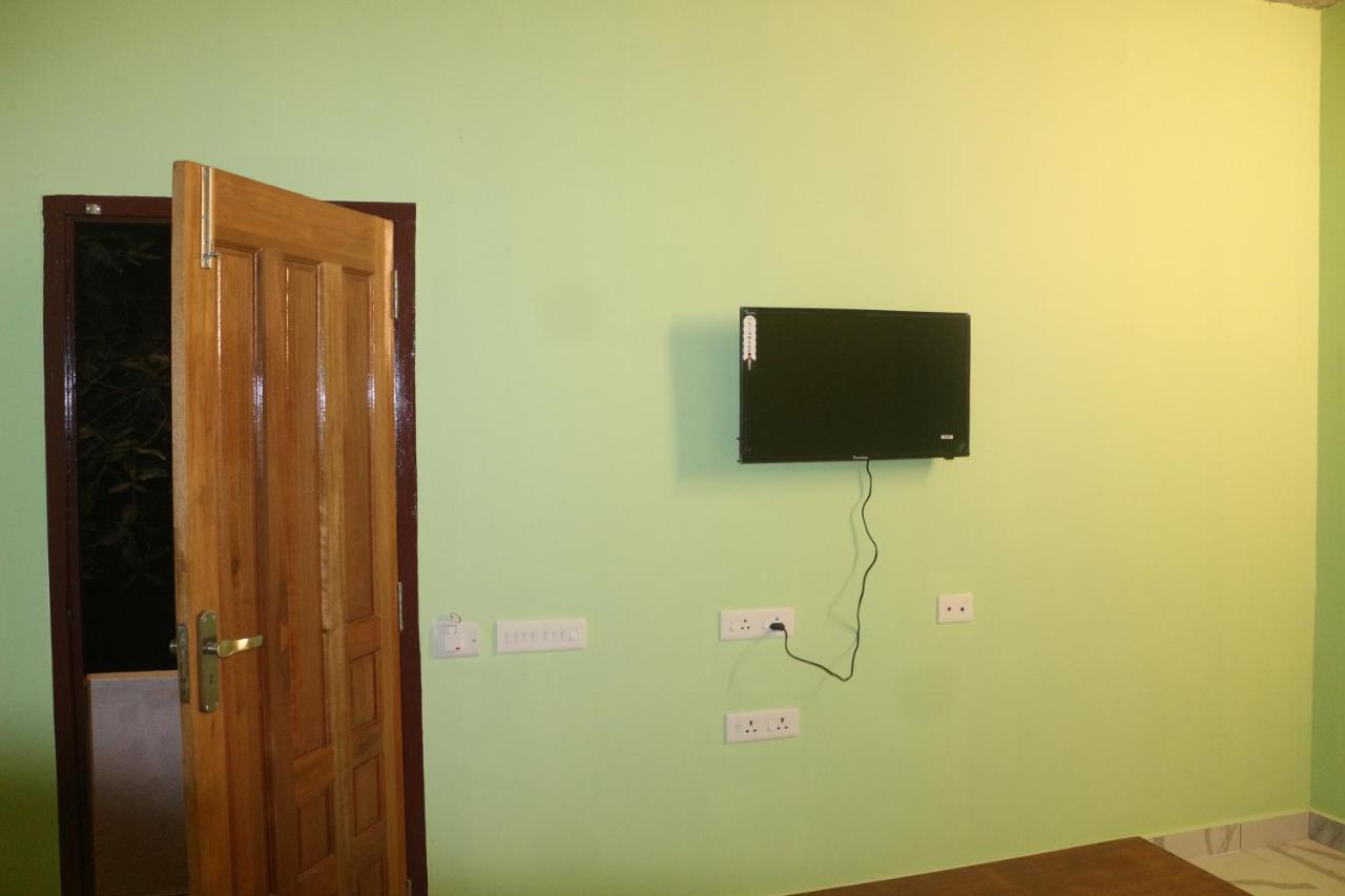 Evergreen Paradise Pondichéry Extérieur photo