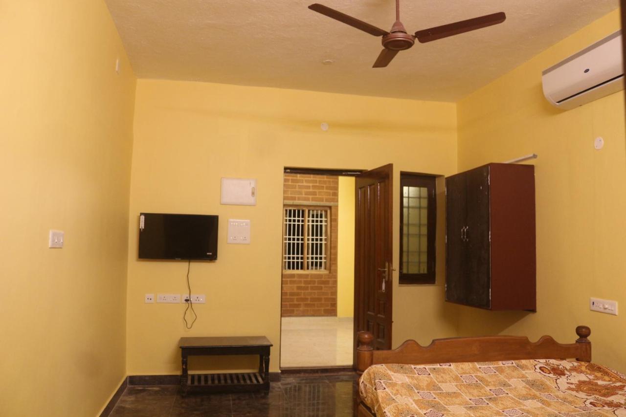 Evergreen Paradise Pondichéry Extérieur photo